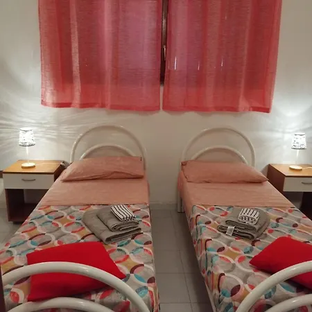 Chiara A 100 Mt Dalla Spiaggia Holiday home Stintino